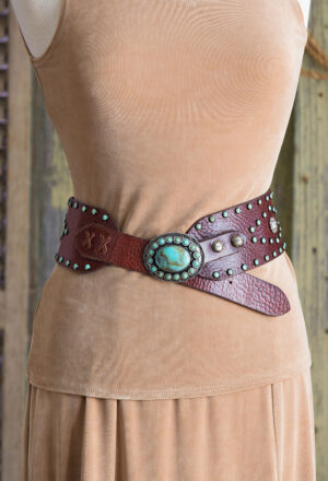 Small Concho Buckaroo in Brandy