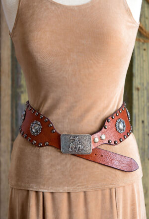 Large Concho Buckaroo in Tan